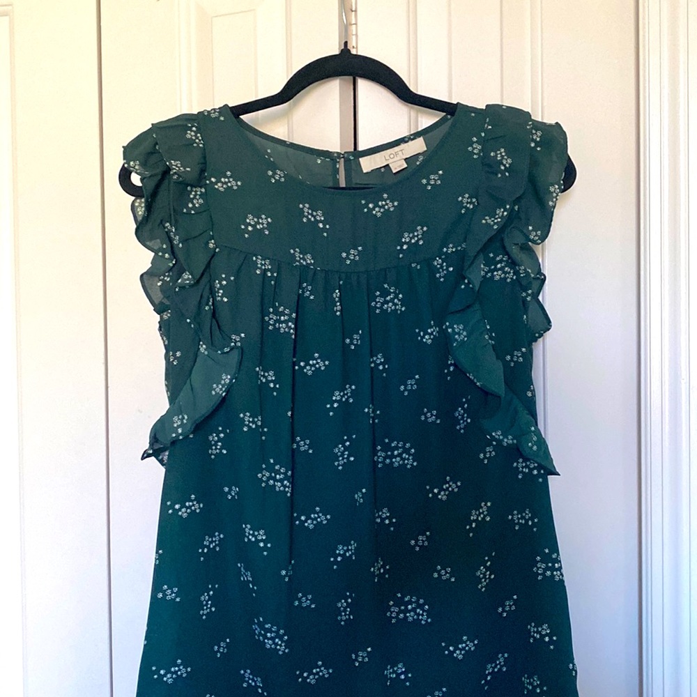 Ruffled patterned Loft top